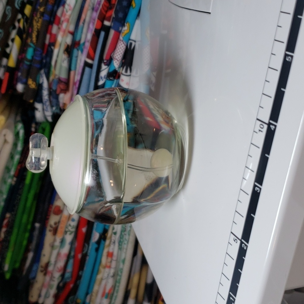 Round Glass Perfume Bottle NOA Eau De Tollette SPRAY FOR WOMEN